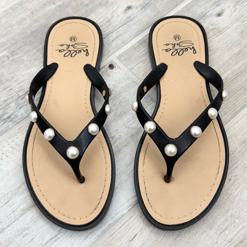 Hello Soho Pearl Black Thong Flip Flop Sandals